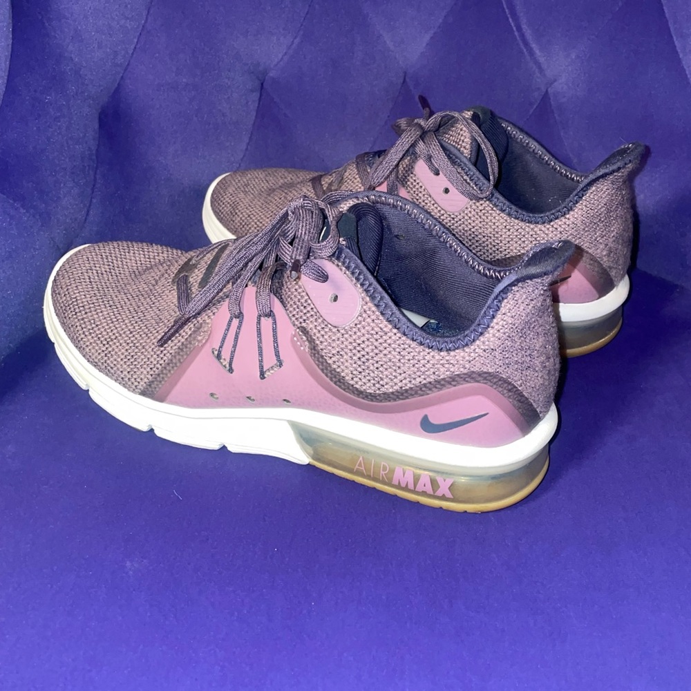 Nike Air Sequent 3